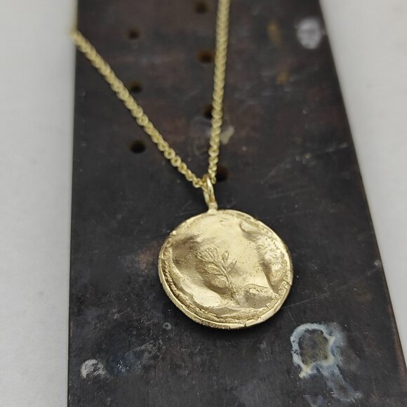 Gold necklace. 14 karat solid yellow gold necklace Raw pendant. Handmade pendant - Picture 7 of 15